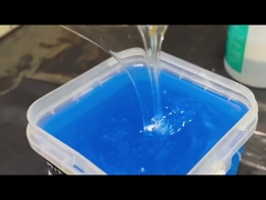 Résine époxy de verre liquide polyvalent sablée sur le bord de la rivière