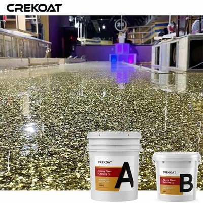 Plancher époxyde métallique en béton poli enduisant la finition à haute brillance sans couture