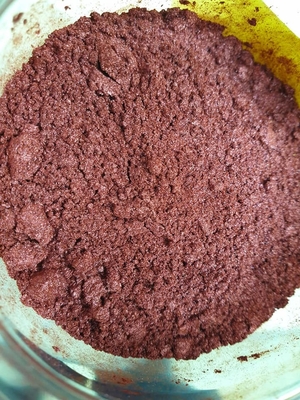 Les plus grandes particules de résine époxy pigment bleu offrent des effets plus prononcés