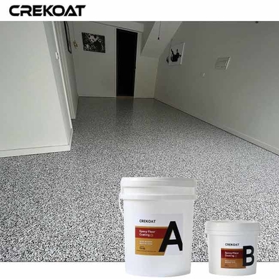 Couche de béton époxy polyaspartique avec des flocons décoratifs de quartz pour un look unique